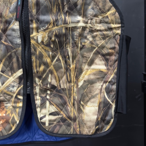 Techniche HyperKewl Evaporative Cooling Sport Vest - RealTree Camouflage - Picture 5 of 12